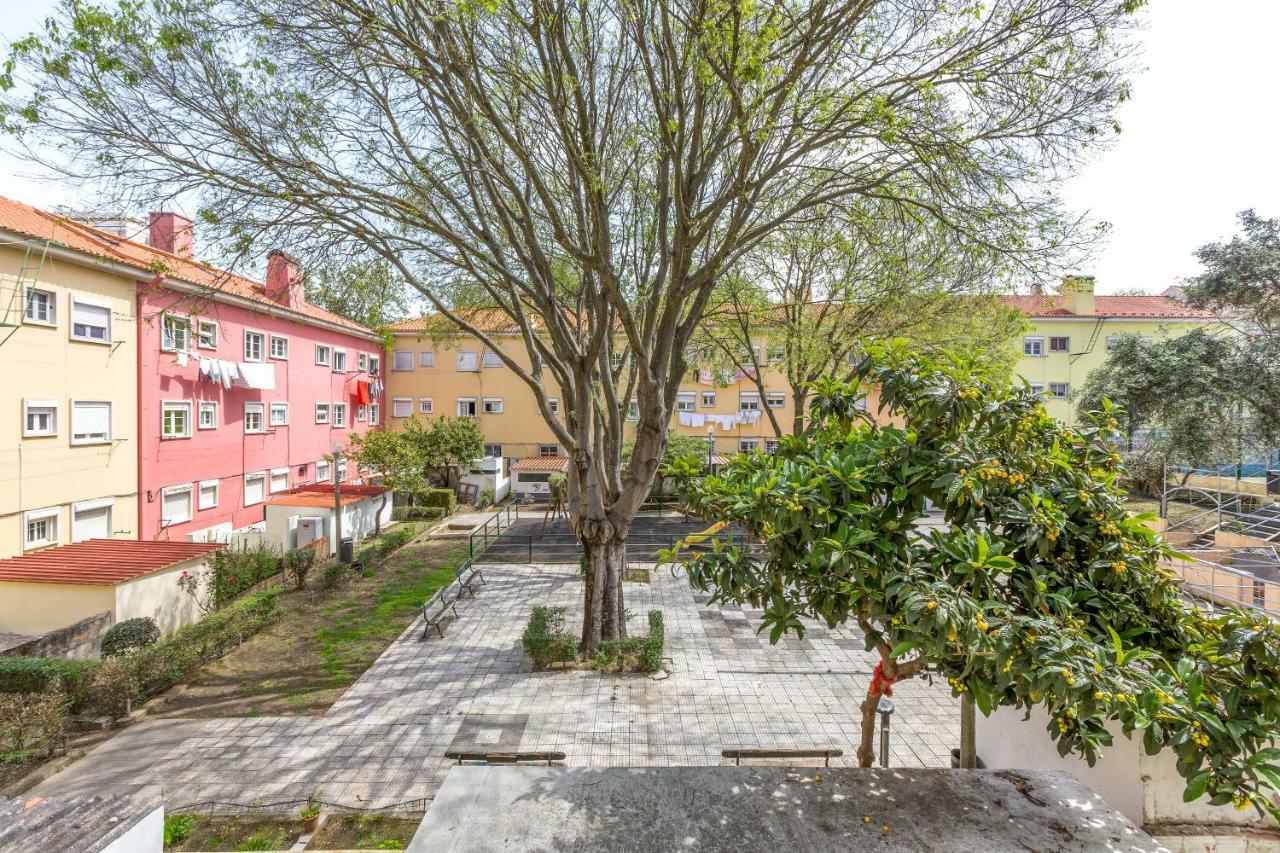 Sunny, Bright And Quiet Apartment, By Timecooler Lisboa Exteriör bild